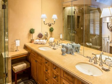 Right in Snowmass Village Townhome for Rent Luxury